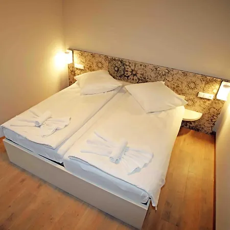 Colosseo Im Herzen Von Otel 3*