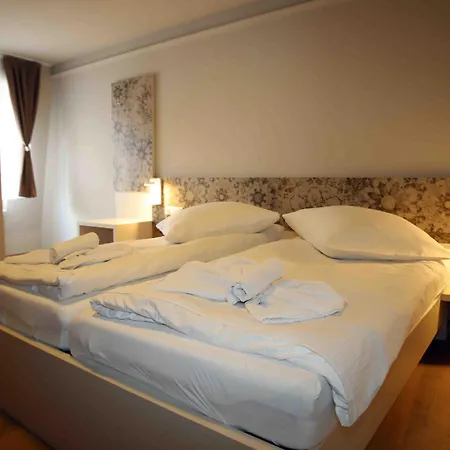 Colosseo Im Herzen Von Otel 3*