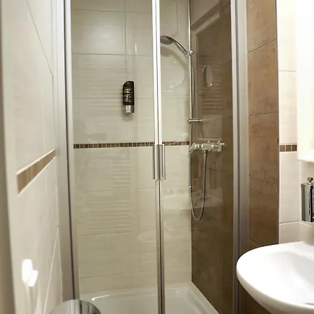 Hotel Colosseo Im Herzen Von Meiningen