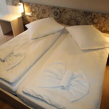 호텔 Colosseo Im Herzen Von 3*