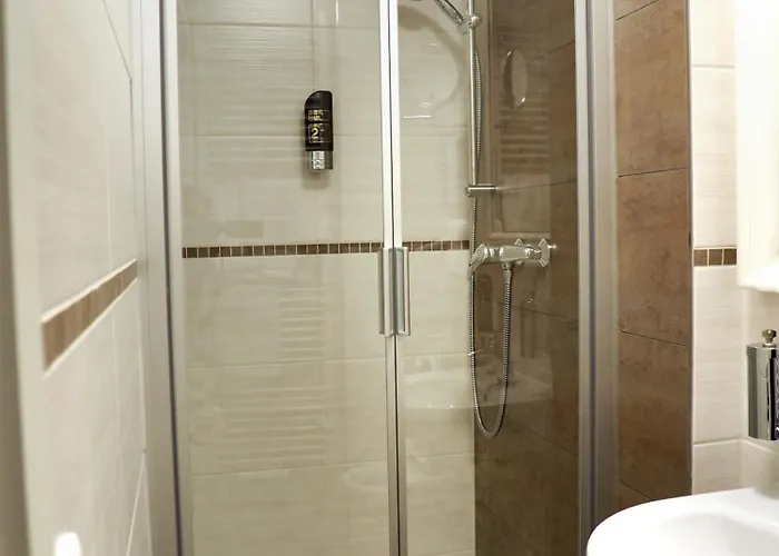 Hotel Colosseo Im Herzen Von Meiningen