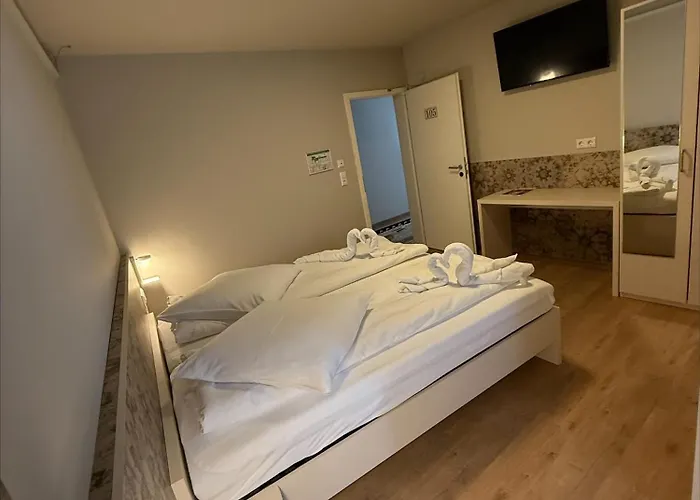 Hotel Colosseo Im Herzen Von Meiningen